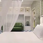 Luxury&romantic With Balcony In Sorrento